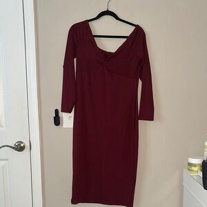 Boohoo Burgundy Twist-Front Ribbed Midi Dress